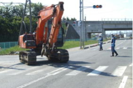 重機誘導(仙台市若林区)