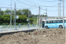 大型バス誘導(仙台市若林区)