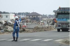 交差点における交通整理(仙台市若林区)