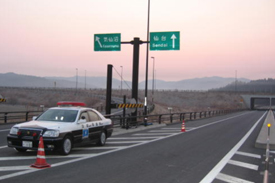 高速道路ICでの交通規制(三陸自動車道)